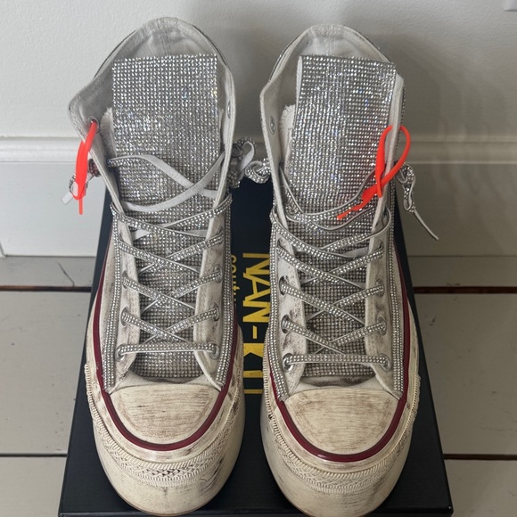 NAN-KU Couture crystal/white Sneaker DI Luce intentionally distressed size 9 - Picture 4 of 7